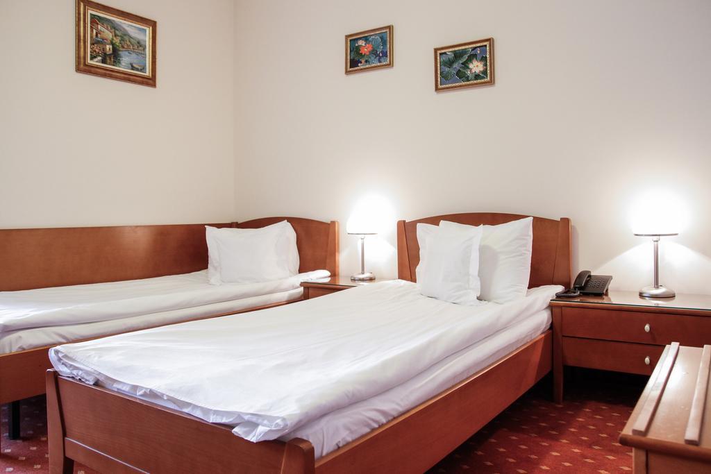 Hotel Hermes 알바루리아 외부 사진