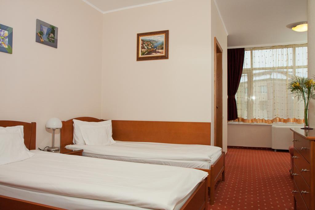 Hotel Hermes 알바루리아 외부 사진